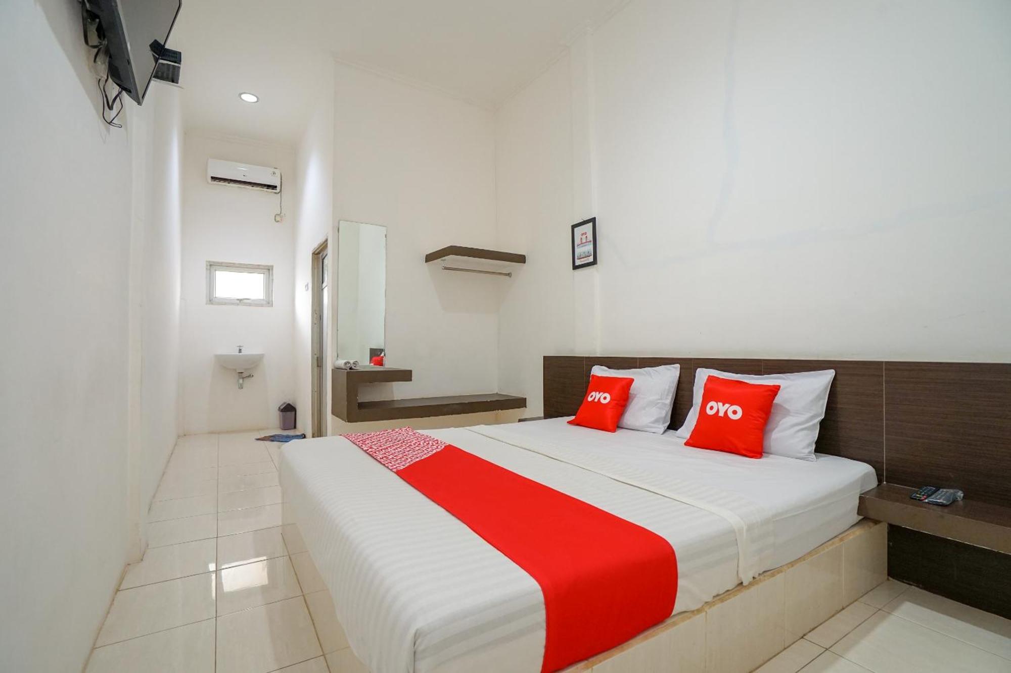 Super Oyo 1868 Penginapan Sekip Palembang Zewnętrze zdjęcie